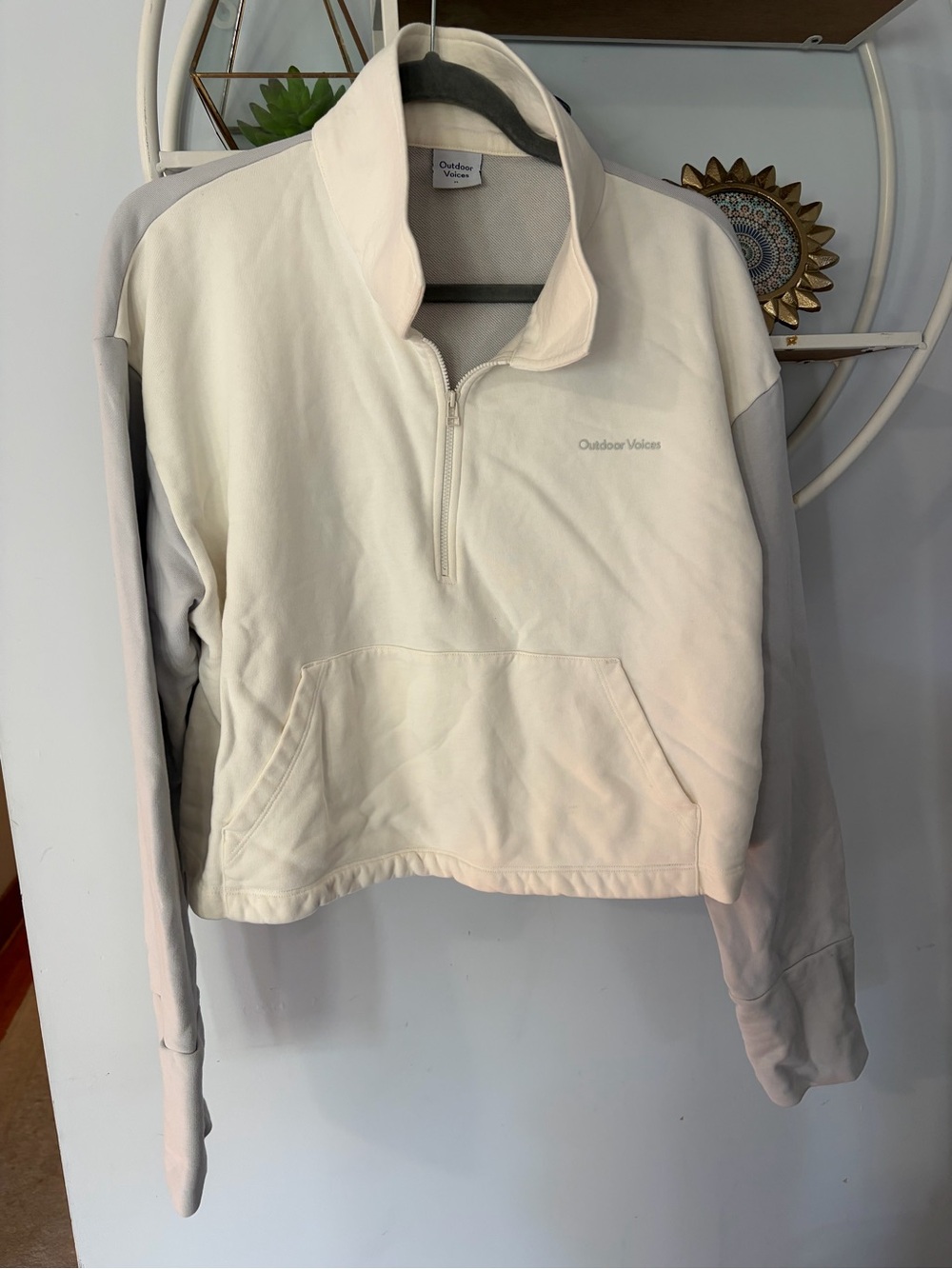 Outdoor Voices Women’s XL Extra Large Cropped Light Gray Half-Zip Pullover Shirt